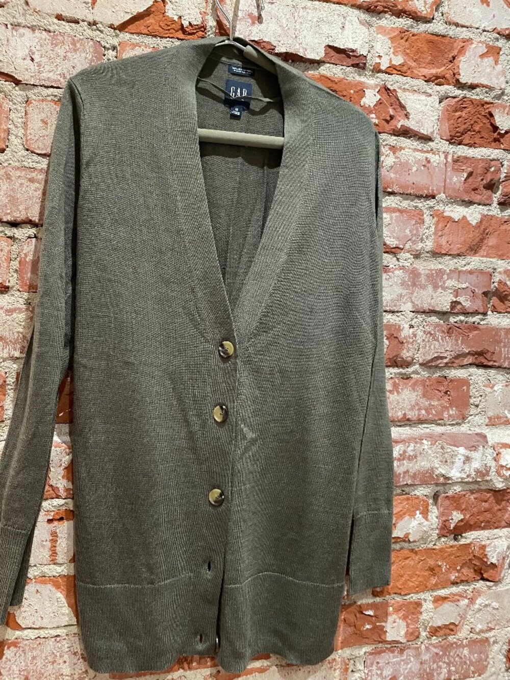 GAP 100% Merino Wool Cardigan Sweater - never worn